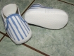 Chaussures bébé en toile lignée bleu et blanc avec petits élastiques  0/6mois 