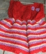 Robe pour bébé 6/12mois, fait main au tricot -rouge/mauve/jaune lignée 