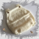 Barboteuse ou grenouillère bébé 0/3 mois en laine layette coton et acrylique, coloris écru boutons ourson