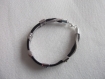 Bracelet suédine gris-noir, perles vertes