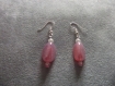 Boucles d'oreilles pendantes perles roses