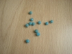 Lot de 11 perles à plastique bleu   25-60