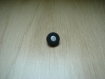 Quatre boutons à queu deux matière vintage noir mat et métal gris   12-47