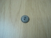 Cinq boutons bombé de couleur gris    14-41  +3