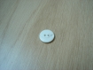 Cinqs boutons plastique mat blanc forme ronde   24-35 