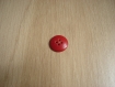 Cinqs boutons moyen rouge contour avec rebord  6-75