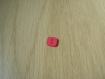 Cinqs boutons forme carré arrondie fuchsia   7-25  +1