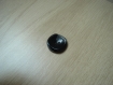 Cinqs boutons forme ronde noir 25mm   9-6  +1