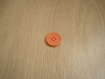Trois boutons forme ronde orange avec rebord   14-46