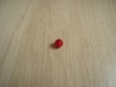 Perle en plastique rouge à facette   25-57