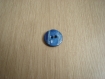 Trois boutons en nacre bleu plat   18-21