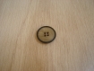 Deux boutons forme ronde imitation bois   11-53
