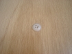 Quatre boutons forme ronde blanc en creux   24-88