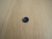 Trois boutons bleu marbré nacré avec rebord   19-78