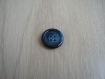 Gros bouton marbré bleu avec rebord   13-43