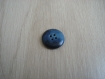 Gros bouton marbré bleu avec rebord   13-43