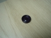 Cinq boutons forme ronde violet vintage   2-3