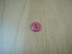 Cinq petit boutons forme ronde vieux rose lisse   7-41