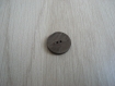 Cinq boutons marron vintage avec forme cranté   9-64  +1