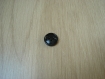 Cinq boutons noir marbré gris avec rebord   9-35  +4