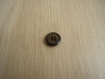 Trois boutons forme ronde imitation bois   12-73