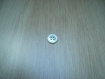 Cinq boutons 10 mm reflêt nacré   8-87  +2