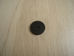Deux boutons marron avec forme étoilé   1-68