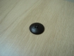 Gros bouton forme ronde marron foncé   1-23