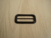 Passant double rectangle recouvert de cuir noir  22-2