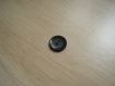 Trois boutons creux plastique noir forme ronde   17-60