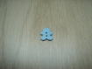 Deux boutons forme bonhomme de neige bleu clair  19-116