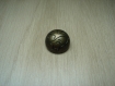  boutons à queu métal bronze avec arabesque  28-7