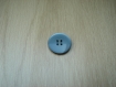 Deux gros boutons lisse bleu gris nacré  15-52