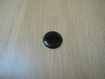 Trois boutons forme ronde noir brillant rebord   29-51
