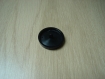 Gros bouton à queu noir mat surface creuse  29-58