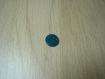 Trois boutons bleu turquoise nacré en creux   28-26