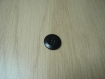 Trois boutons noir avec rebord biseauté centre creux  29-64