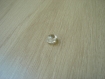 Bouton à queu pate de verre facette diamant  15-108