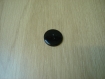 Bouton plastique noir creux reflêt nacré gris  29-77