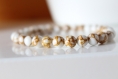 Bracelet perles perle blanche craquelé or, bracelet élastique, perles howlite, fait main, idée cadeau, anniversaire