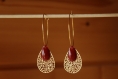 Boucles d'oreilles créole dorée et rouge, sequin émaillé, minimaliste, tendance, cadeau, anniversaire, noël
