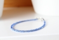 Bracelet fin perles de verre bleu, coeur argenté, , fait main, bijou unique, idée cadeau, anniversaire