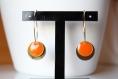 Boucles d'oreilles créole dorée et orange, rond doré, sequin émaillé, minimaliste, tendance, cadeau, anniversaire, noël