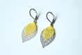Boucles d'oreille argenté et jaune, feuille filigrane, bijoux minimaliste, idée cadeau, anniversaire, noël