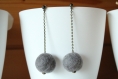 Boucles d'oreille laine feutrée, gris souris, bijou tendance, pendante, originales, fait main, cadeau de noël, anniversaire