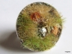 Bague nature vert beige un peu d'herbe, de pierres sur anneau réglable argenté  un petit bijou original très abordable pour se faire plaisir ou pour offrir  