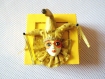 Coffret/ boîte à bijoux en bois de couleur jaune