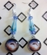 Boucles d'oreille avec cabochon en verre dauphin/perles facettes bleues en verre