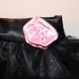 Jupe satin noir brillant et tulle noir à paillettes - fleur rose et perles - 5/6 ans - 2 chouchous assortis