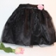 Jupe satin noir brillant et tulle noir à paillettes - fleur rose et perles - 4/5 ans - 2 chouchous assortis